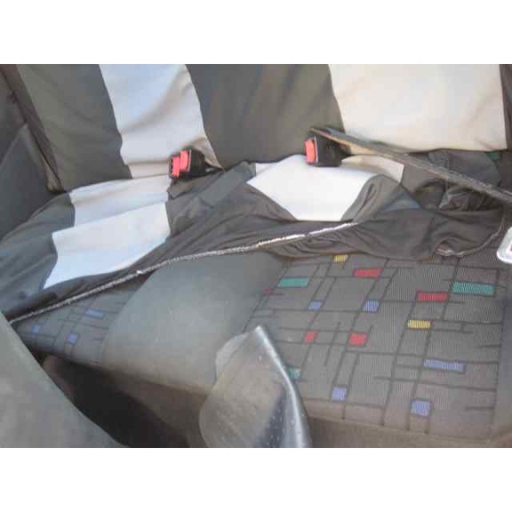 volkswagen polo berlina (6n1) del año 1999