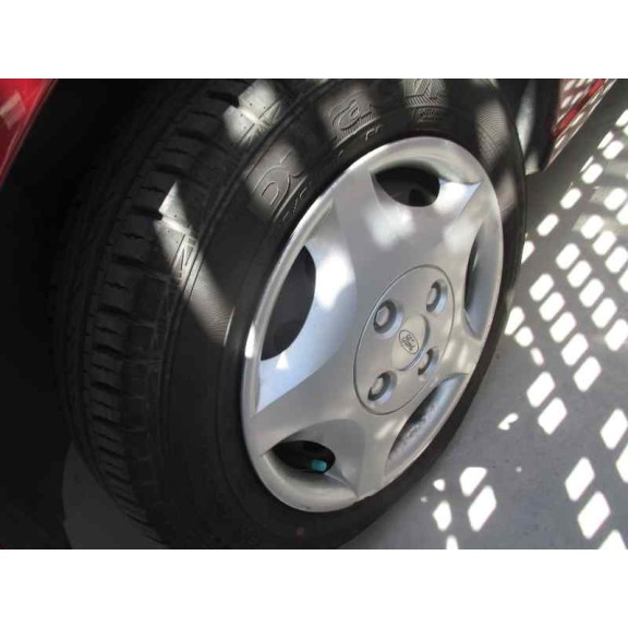 ford focus berlina (cak) del año 2003