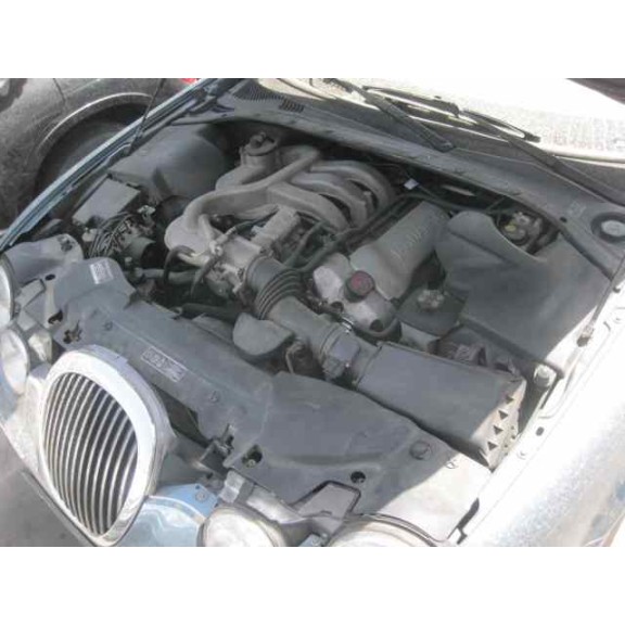 jaguar s-type del año 2000