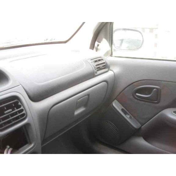 renault clio ii fase i (b/cbo) del año 1999