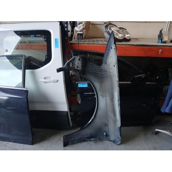 Recambio de aleta delantera derecha para audi a6 c6 (4f2) 2.0 tdi referencia OEM IAM 4F0821104A  