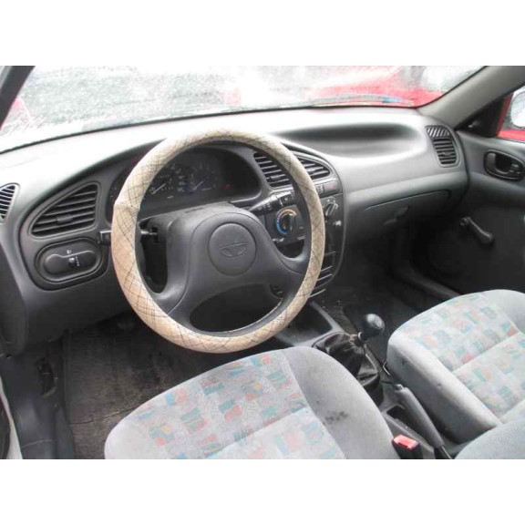 daewoo lanos del año 1999