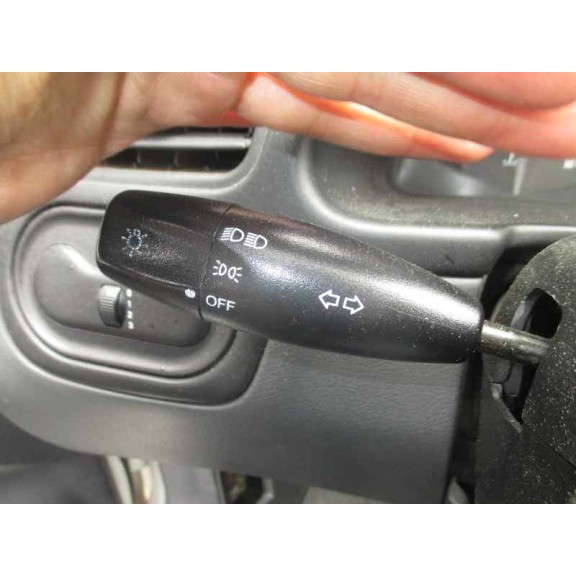 daewoo lanos del año 1999