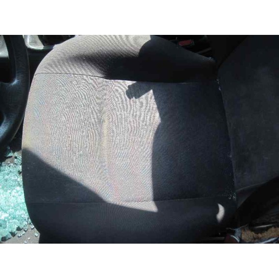 volkswagen polo berlina (6n1) del año 1998