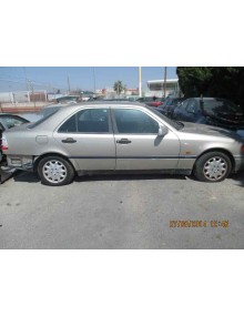 mercedes-benz clase c (w202) berlina del año 1996 2