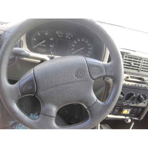 volkswagen polo berlina (6n1) del año 1998