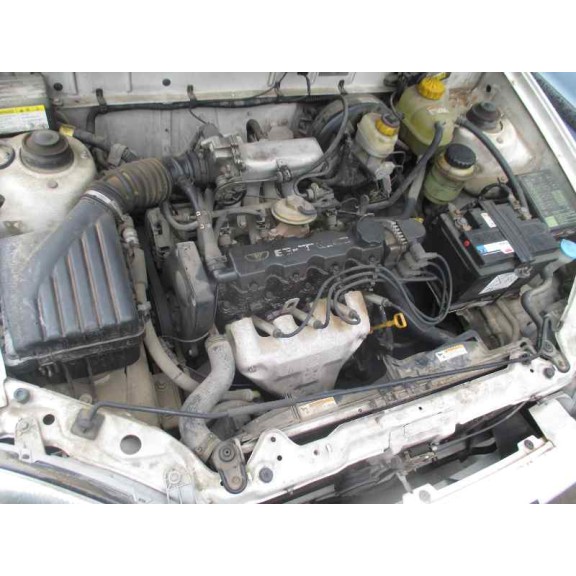 daewoo lanos del año 1999