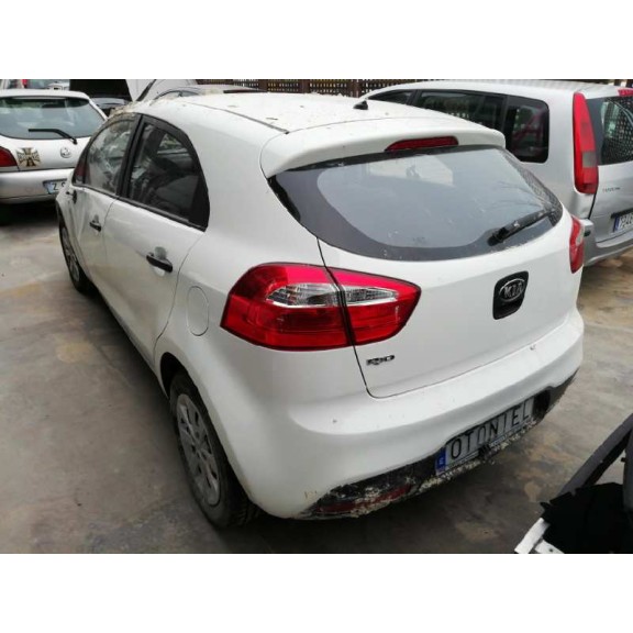 kia rio del año 2012