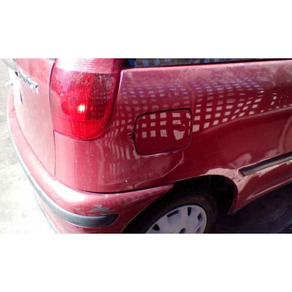 fiat punto berlina (176) del año 1999