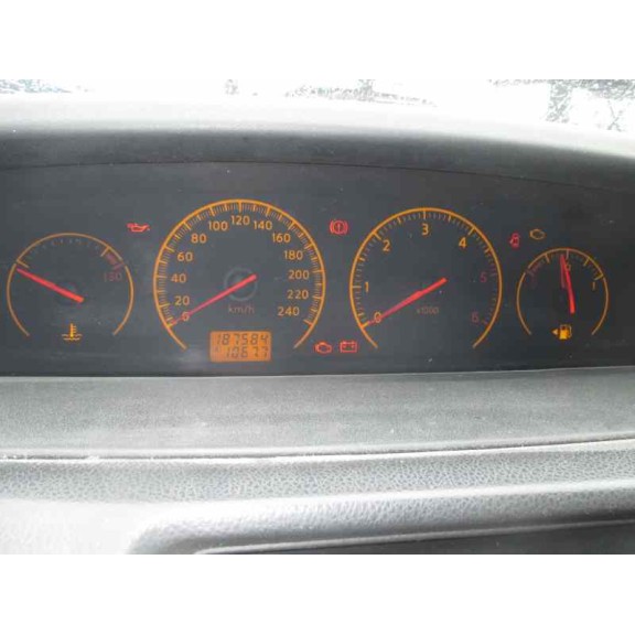 nissan primera berlina (p12) del año 2005