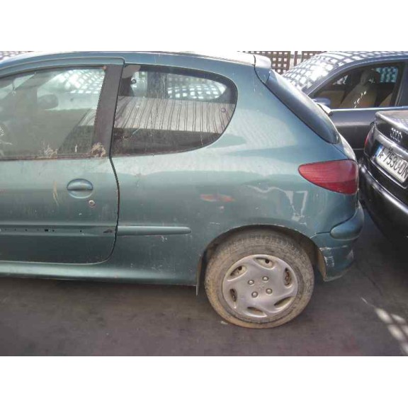 peugeot 206 berlina del año 2000