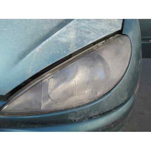 peugeot 206 berlina del año 2000