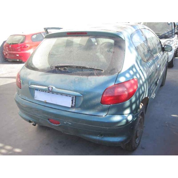 peugeot 206 berlina del año 2000