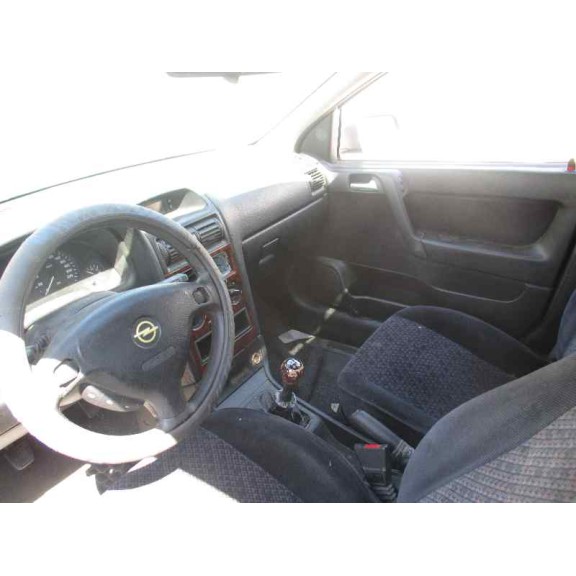 opel astra g berlina del año 1999