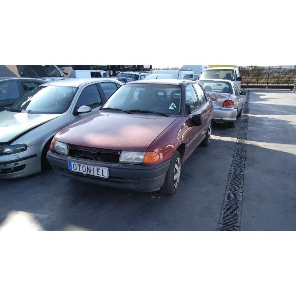 opel astra f berlina del año 1995
