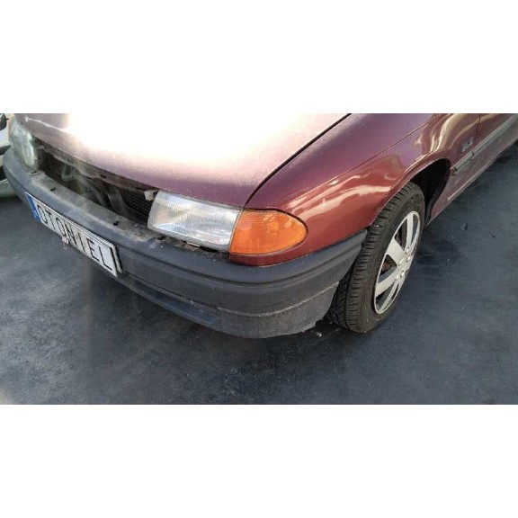 opel astra f berlina del año 1995