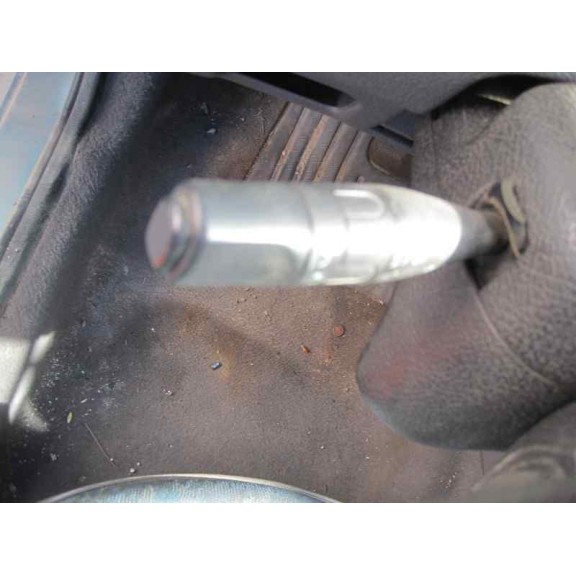 peugeot 206 berlina del año 2000