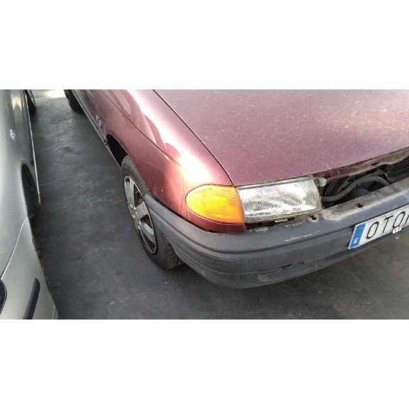 opel astra f berlina del año 1995