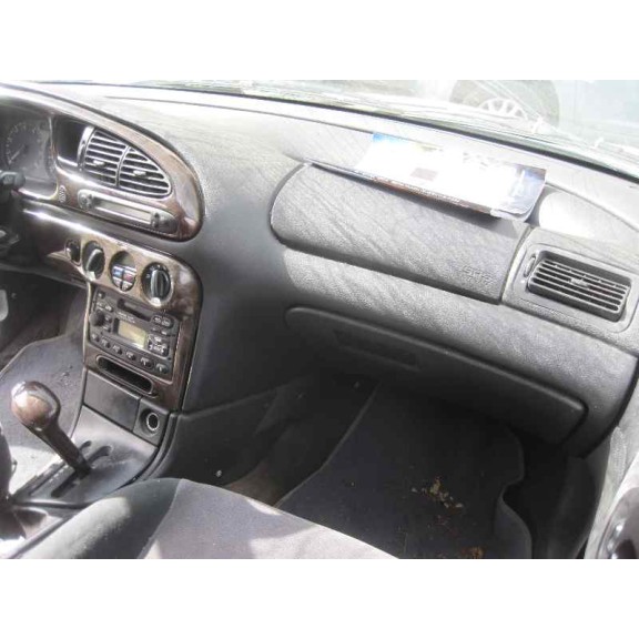 ford mondeo berlina (gd) del año 2000