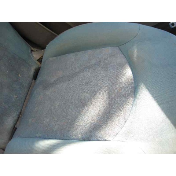 peugeot 206 berlina del año 2000