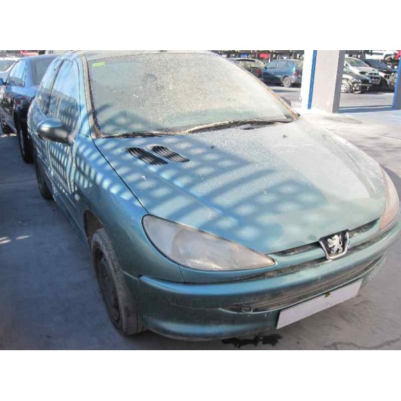 peugeot 206 berlina del año 2000