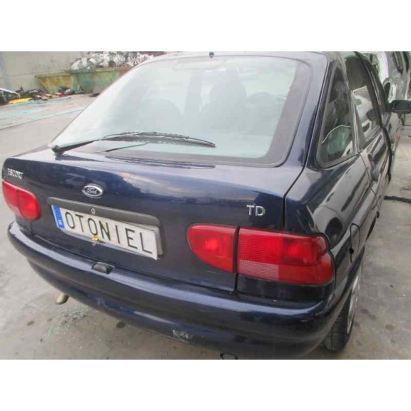 ford escort berlina/turnier del año 1999