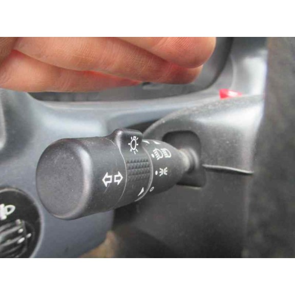 ford escort berlina/turnier del año 1999