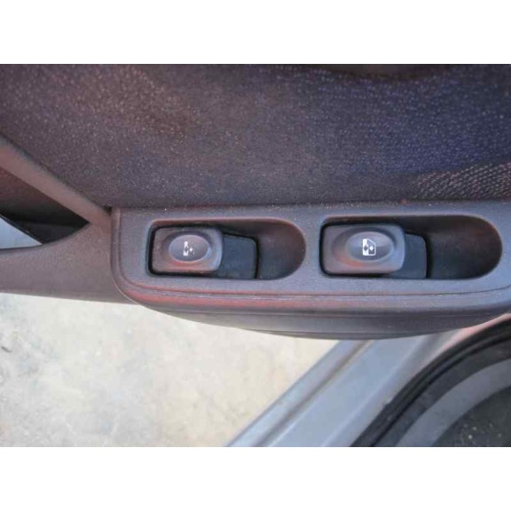 renault clio ii fase i (b/cbo) del año 1998