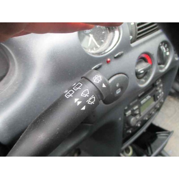 ford escort berlina/turnier del año 1999