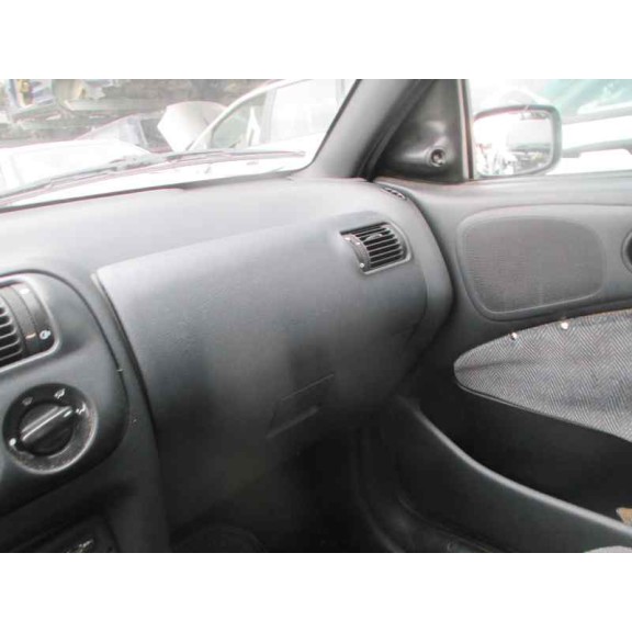 ford escort berlina/turnier del año 1999