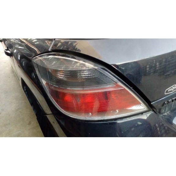 opel astra h berlina del año 2008