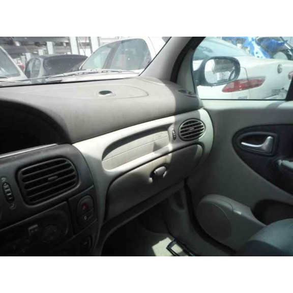 renault scenic (ja..) del año 2003