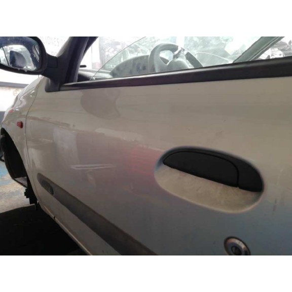 renault clio ii fase i (b/cbo) del año 2001