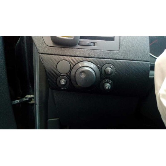 opel astra h berlina del año 2008