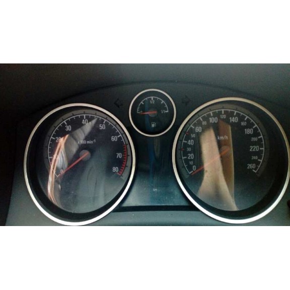 opel astra h berlina del año 2008