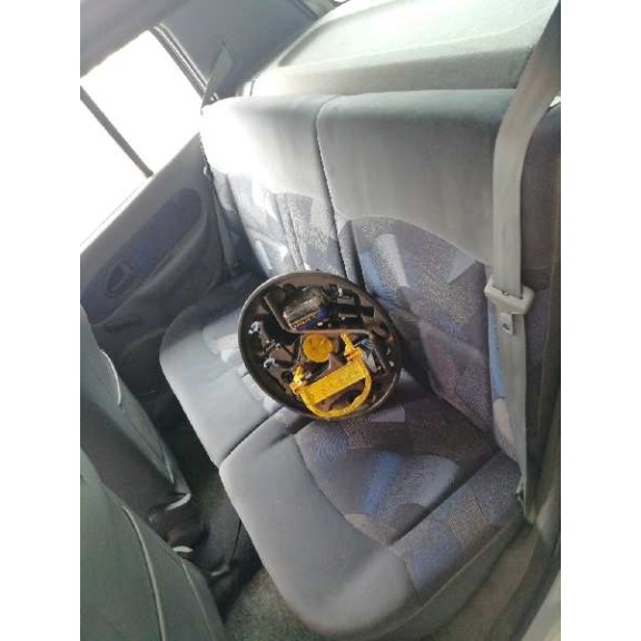 renault clio ii fase i (b/cbo) del año 2001