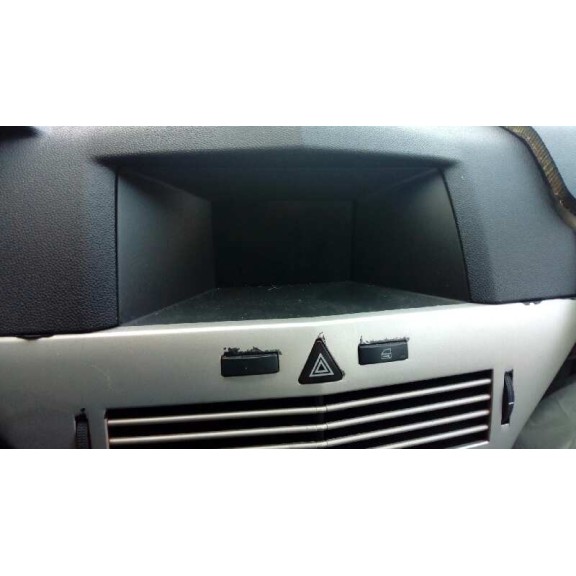 opel astra h berlina del año 2008