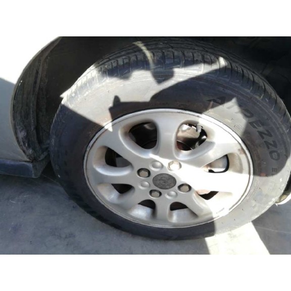 volvo s40 berlina del año 2000