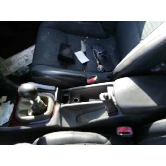 volvo s40 berlina del año 2000