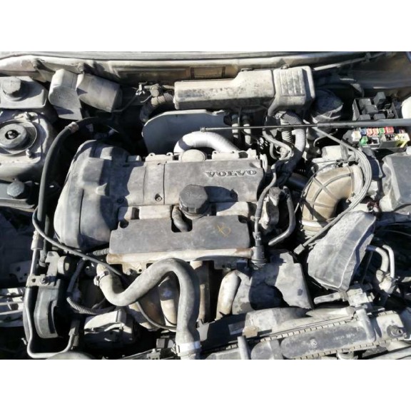 volvo s40 berlina del año 2000