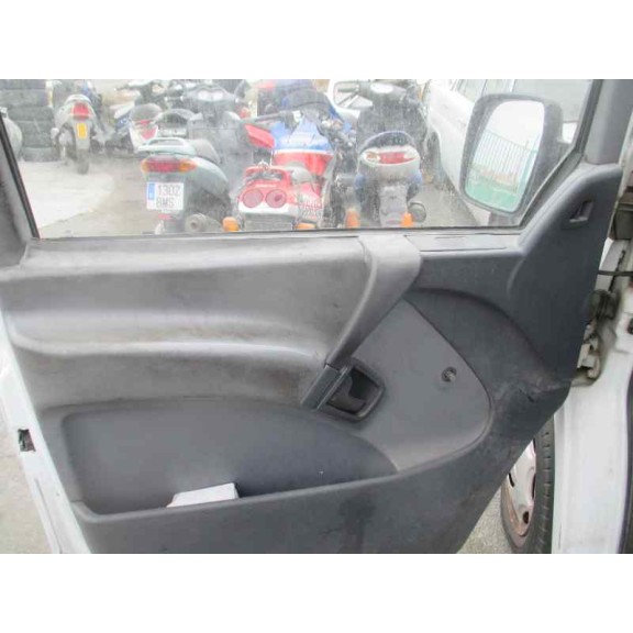 mercedes-benz vito (w638) caja cerrada del año 1999