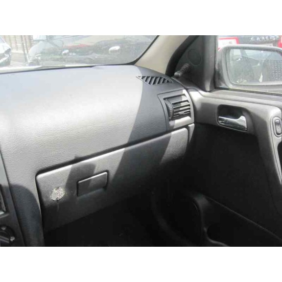 opel astra g berlina del año 1999