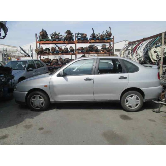 seat cordoba berlina (6k2) del año 1998