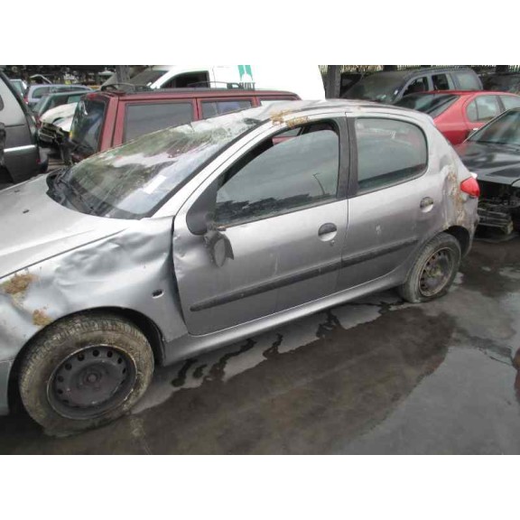 peugeot 206 berlina del año 2002