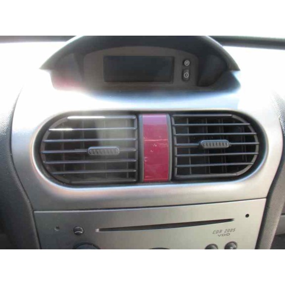 opel corsa c del año 2001