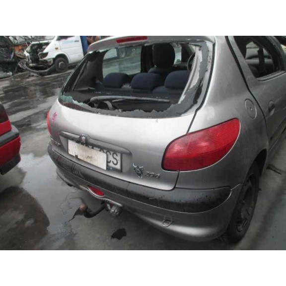 peugeot 206 berlina del año 2002