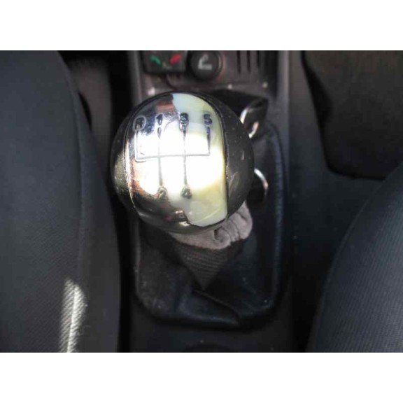 opel corsa c del año 2001