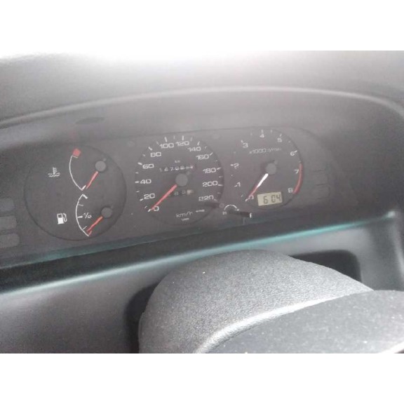 nissan primera berl./familiar (p10/w10) del año 1995