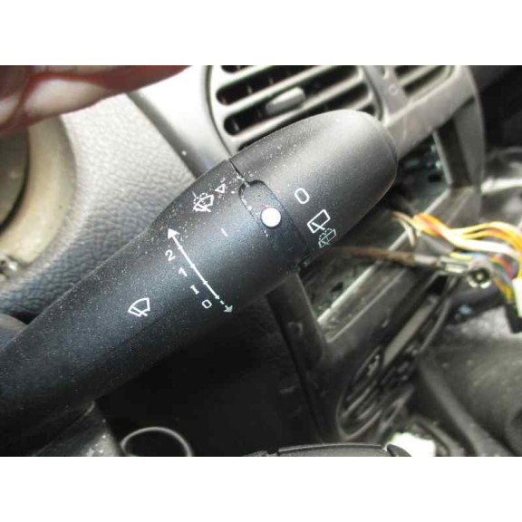 peugeot 206 berlina del año 2002