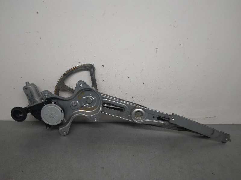 Recambio de elevalunas delantero derecho para toyota yaris active referencia OEM IAM 857100D100 973582100 5P 6 PINS